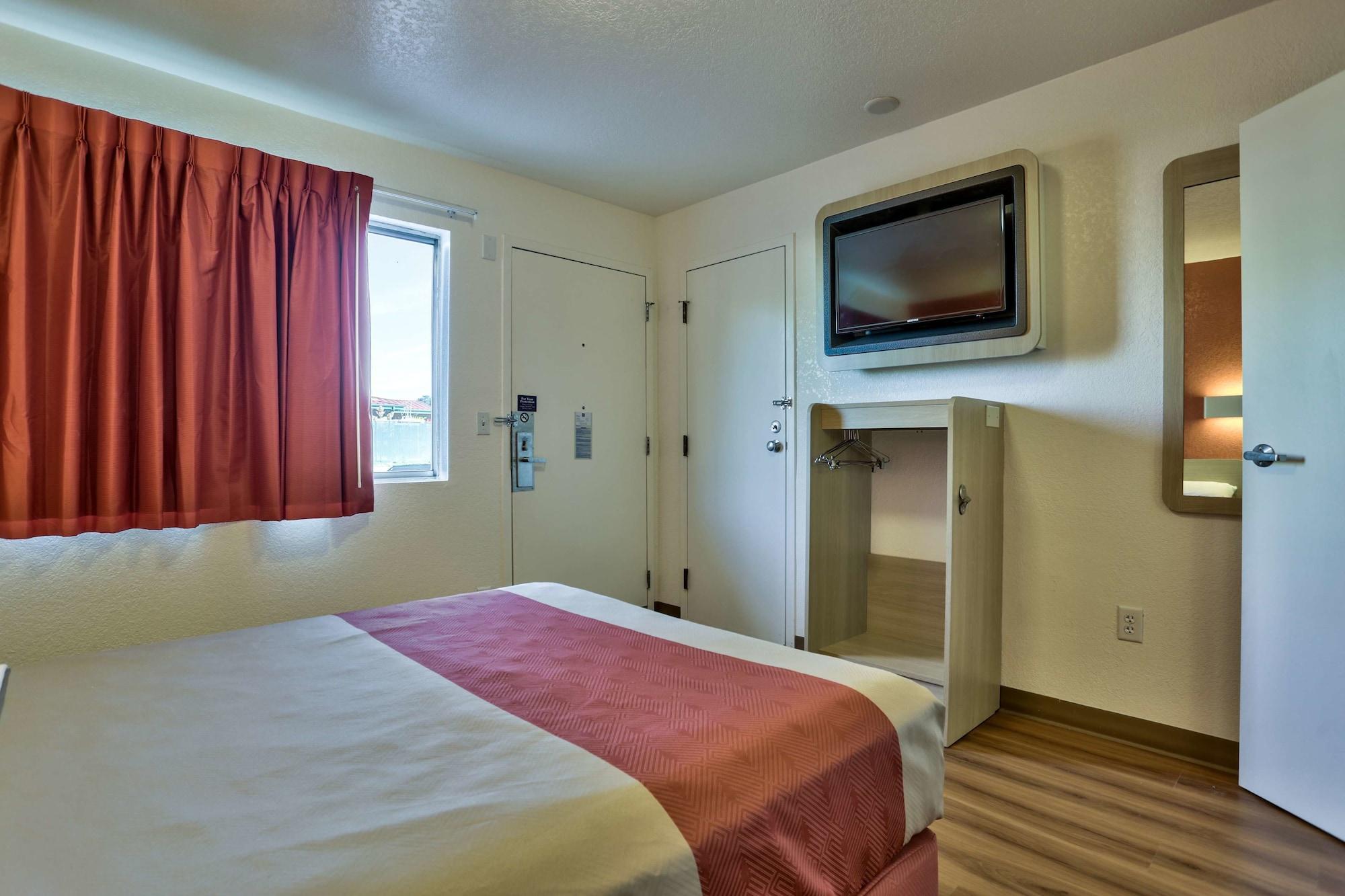 Motel 6-Flagstaff, Az - Butler מראה חיצוני תמונה